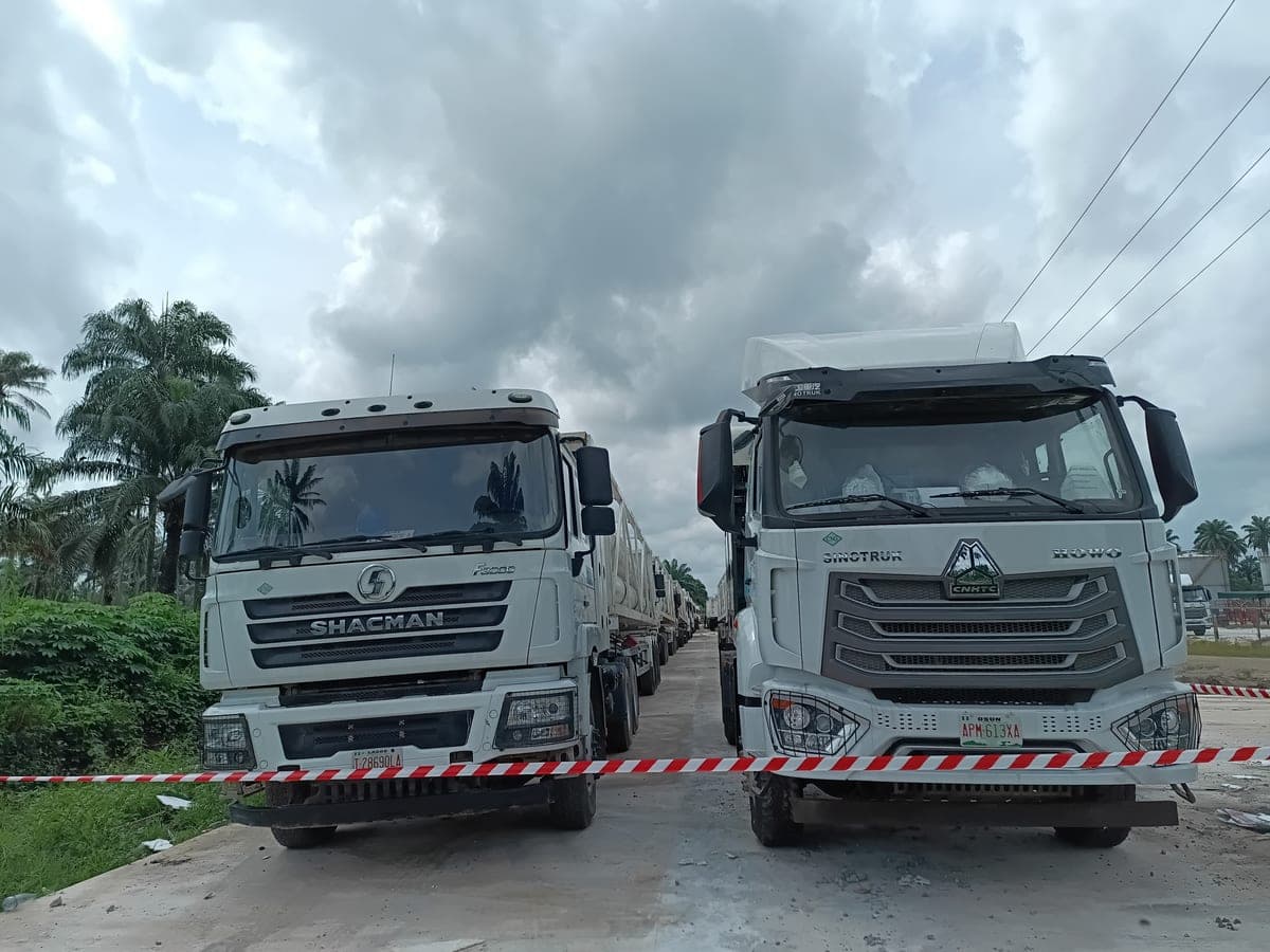 Matrix CNG cylinder trailers and tractor units at the Apani facility